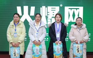 你追我赶中现精神 你追我赶中现精神