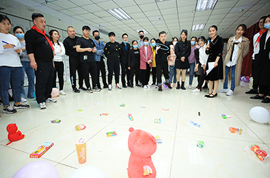 火爆网怀旧生日会 火爆网怀旧生日会