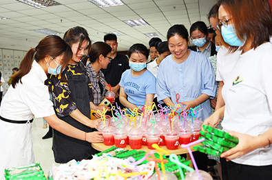 火爆网怀旧生日会 火爆网怀旧生日会