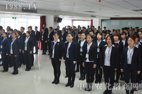 抱团才能取暖 心齐必能断金