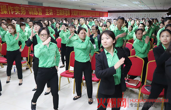 不学礼，无以立！提升自己，以礼待人！