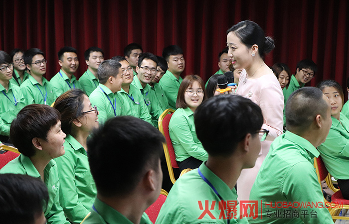 商务礼仪——成功的人都在学什么提升自己?
