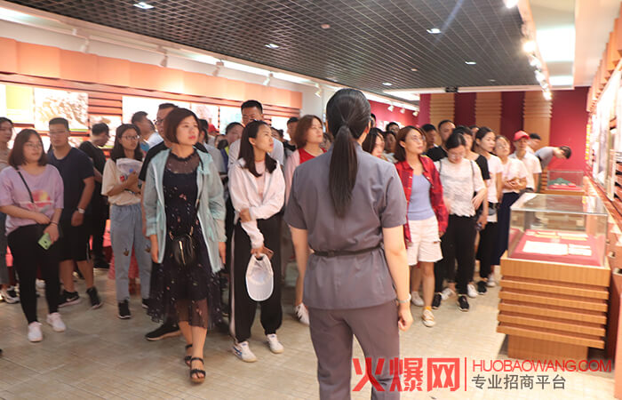 火爆网2019鸡公山之旅