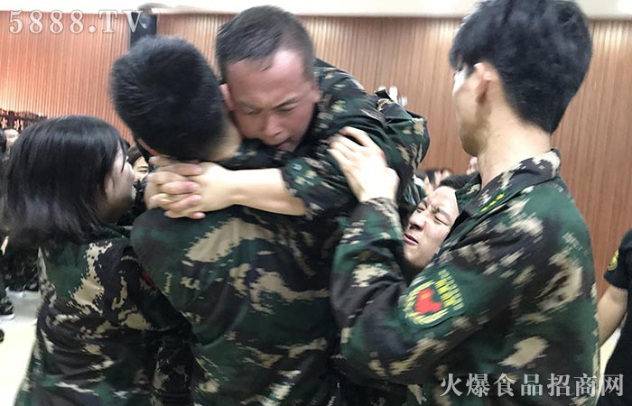 不抛弃,不放弃!艰苦奋斗,自力更生!