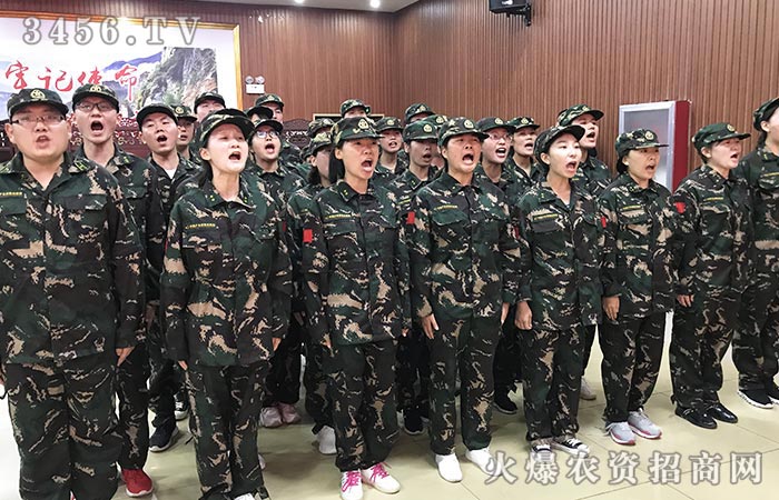 火爆狼群,千锤百炼!年轻没有失败,只有亮出风采!